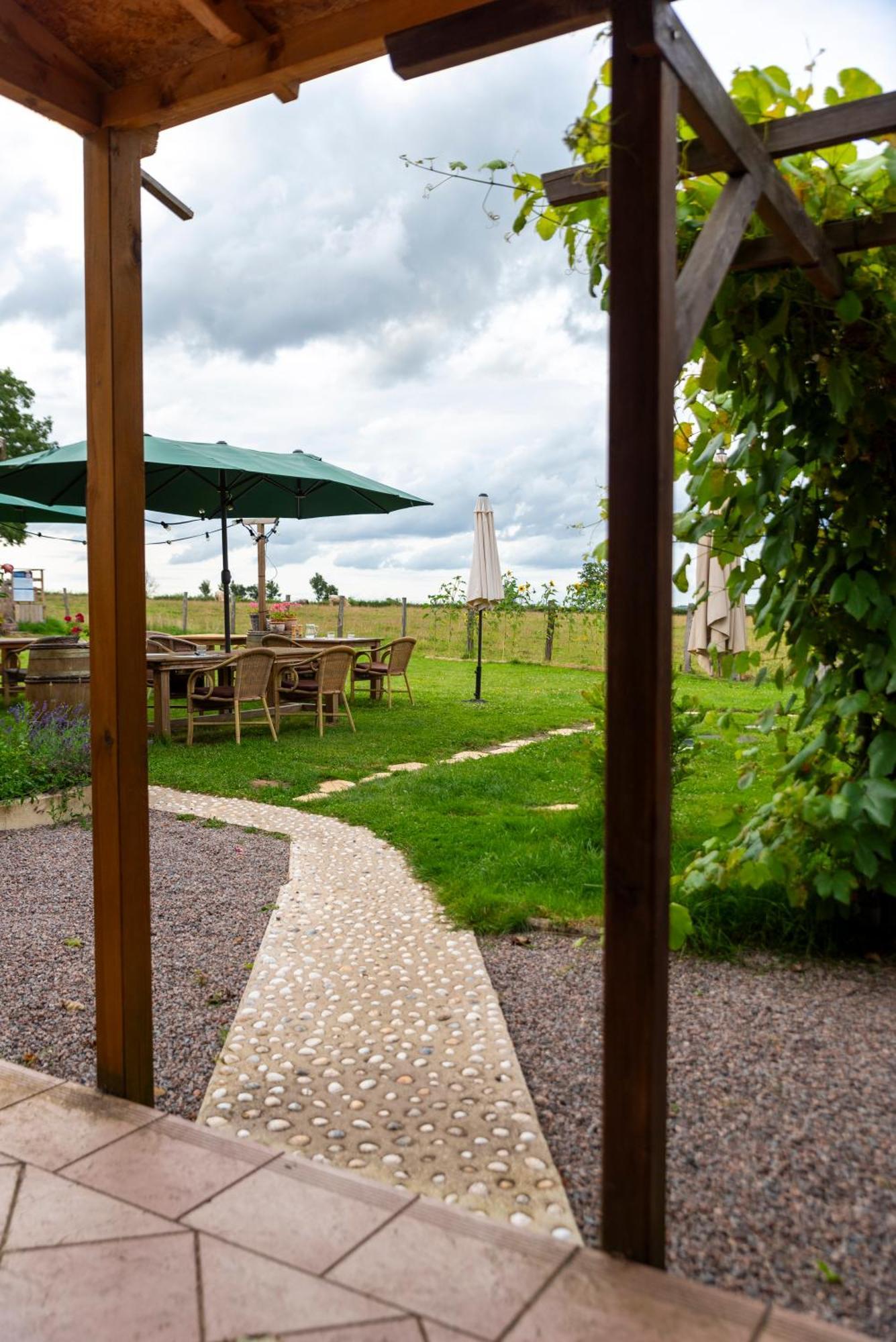 Le Chene D'Or Bed & Breakfast Marcheseuil Exterior photo