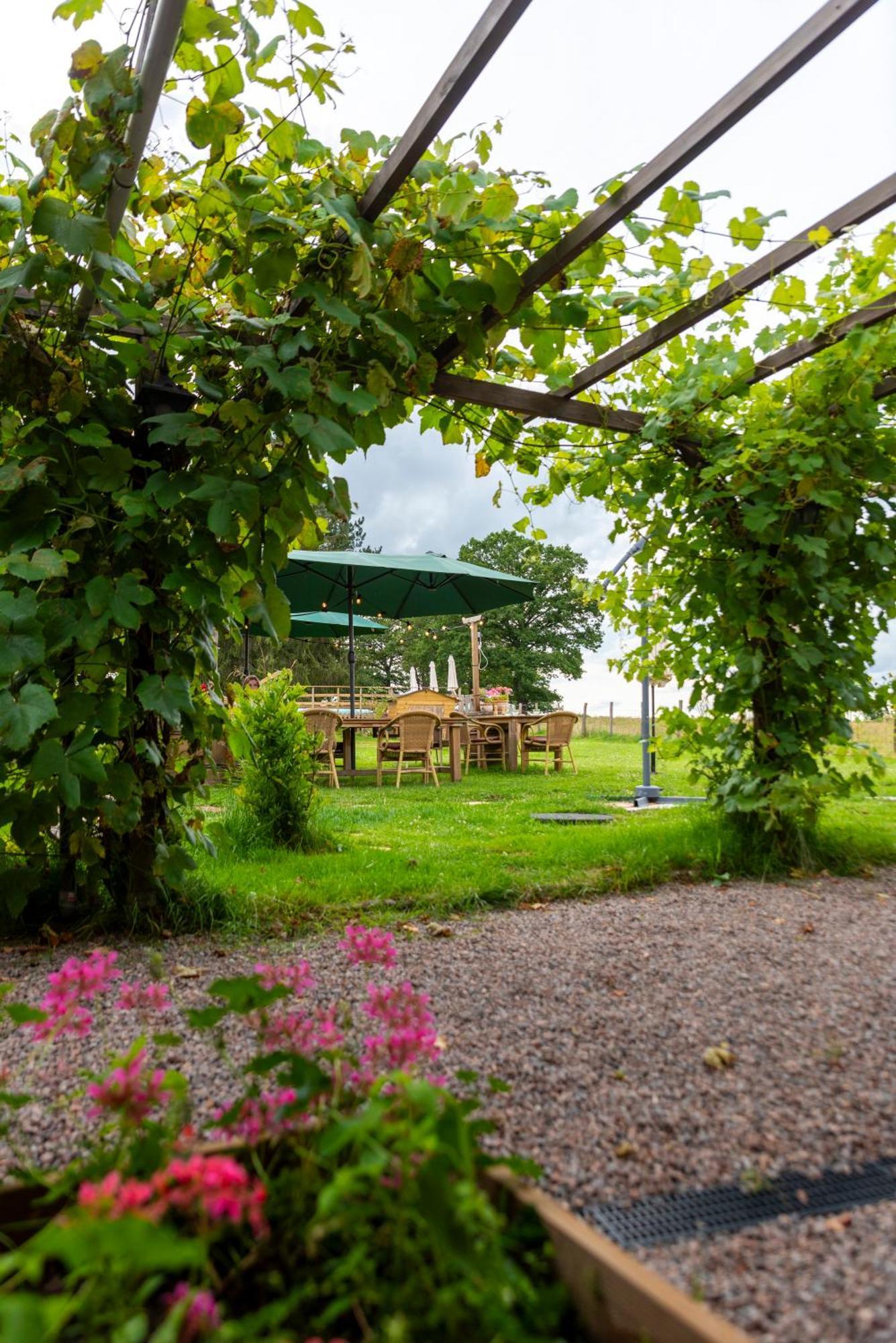 Le Chene D'Or Bed & Breakfast Marcheseuil Exterior photo